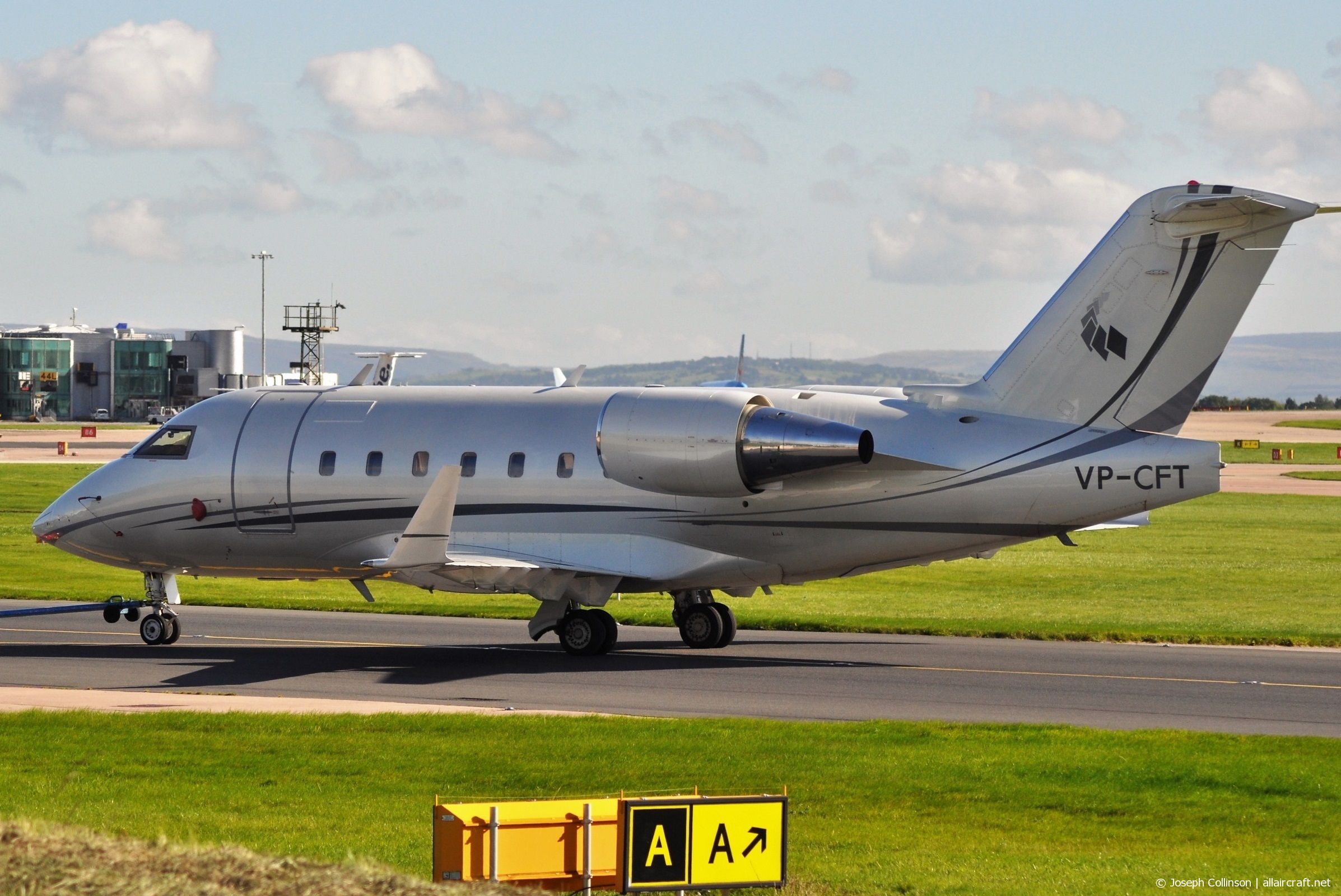 VP-CFT (5067) 1990 Bombardier Challenger 601-3A