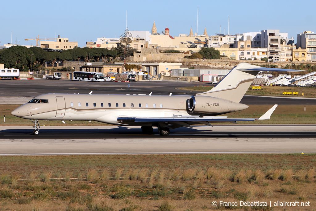 YL-VCR (9102) 2001 Bombardier Global Express