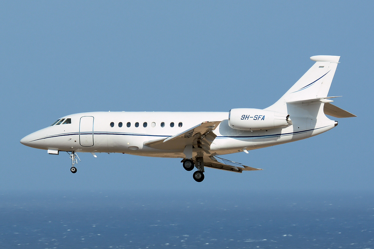 9H-SFA (39) 2004 Dassault Falcon 2000 EX