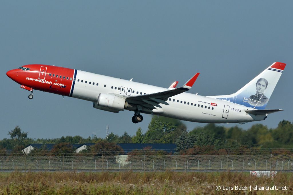 SE-RPJ (41153) 2016 Boeing 737-8JP(WL)