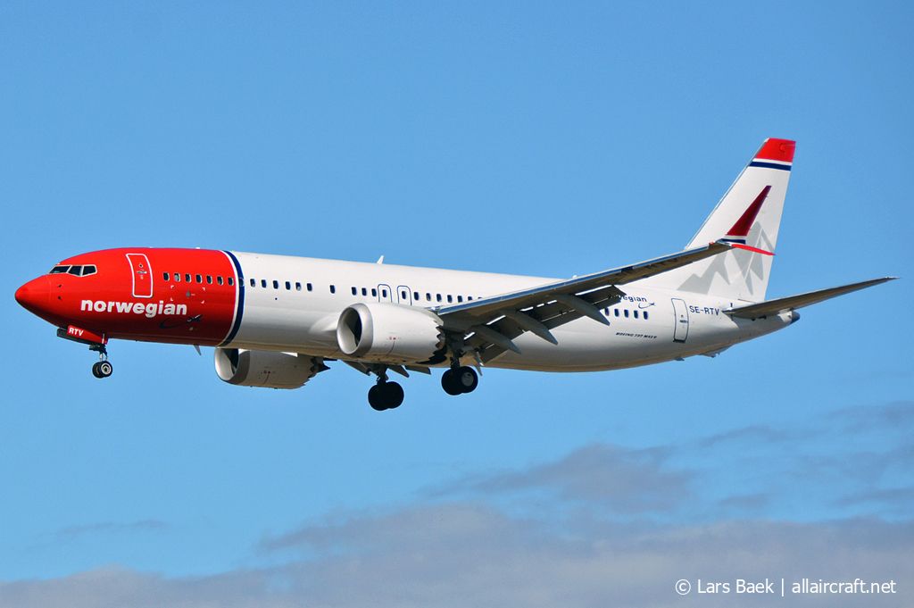 SE-RTV (44877) 2025 Boeing 737-8 MAX