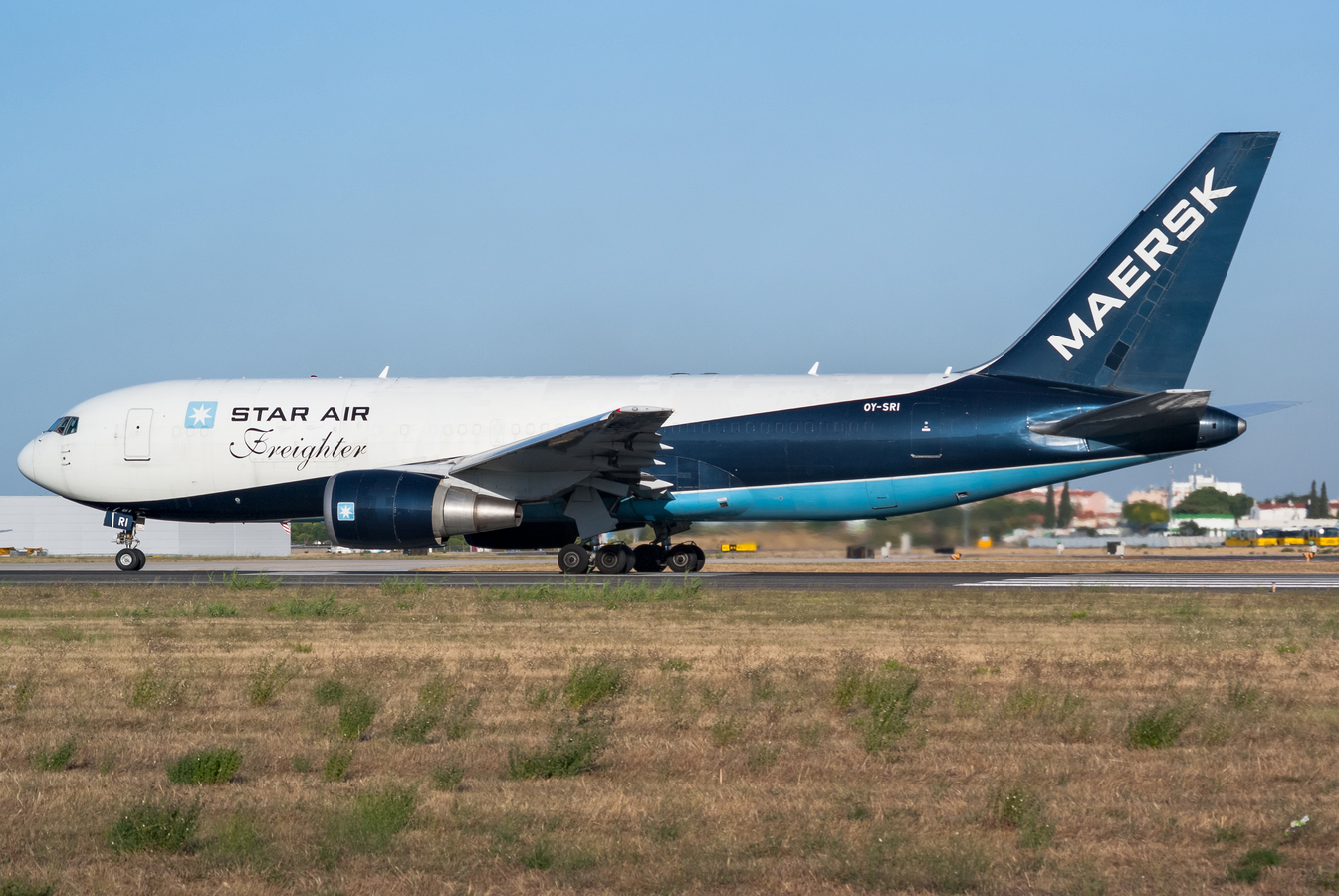OY-SRI (27193) 1993 Boeing 767-25E BDSF