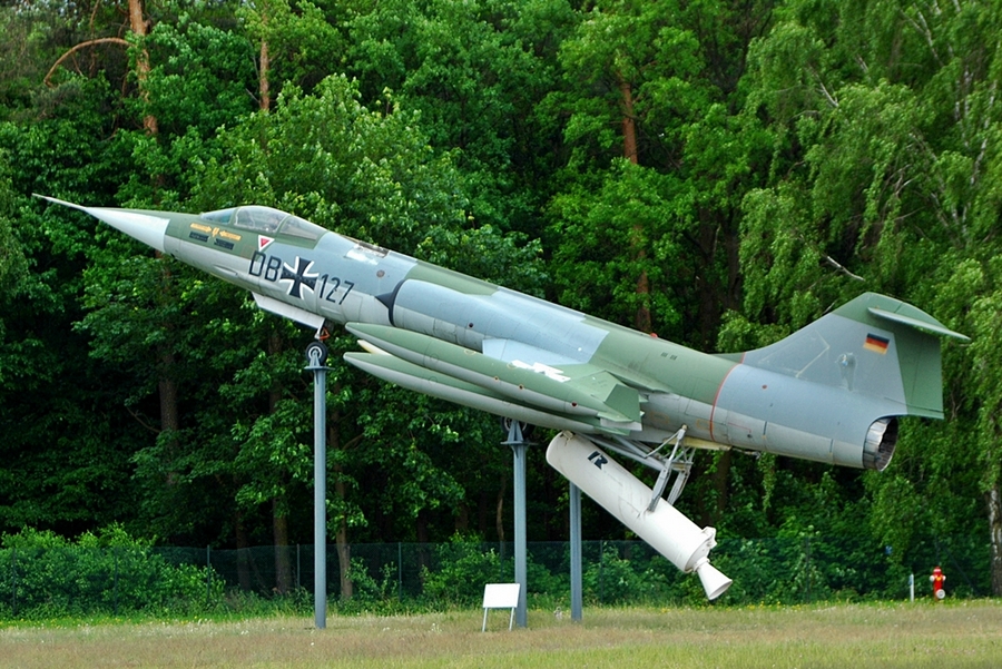 DB+127 (683-2002) Lockheed F-104G Starfighter