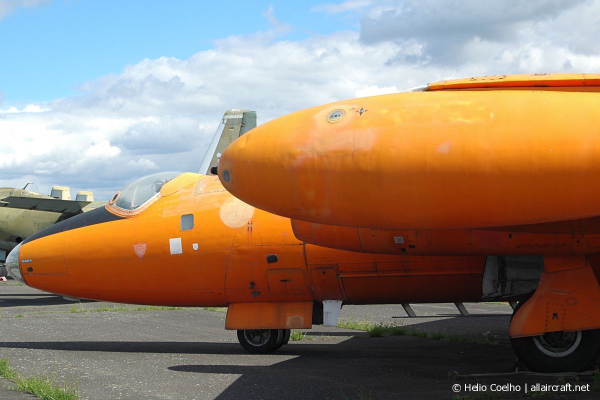 99+35 (R3/EA3/6652) English Electric Canberra B2
