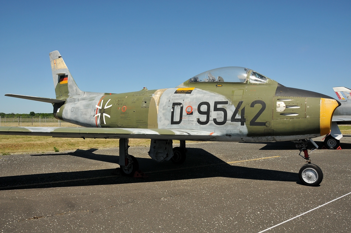 D-9542 (S6-1740) 1956 Canadair CL-13B-6 Sabre
