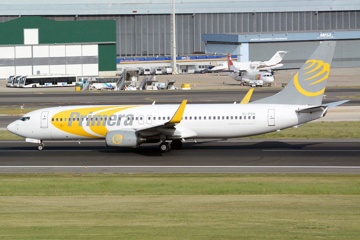 YL-PSH (34247) 2005 Boeing 737-86N WL