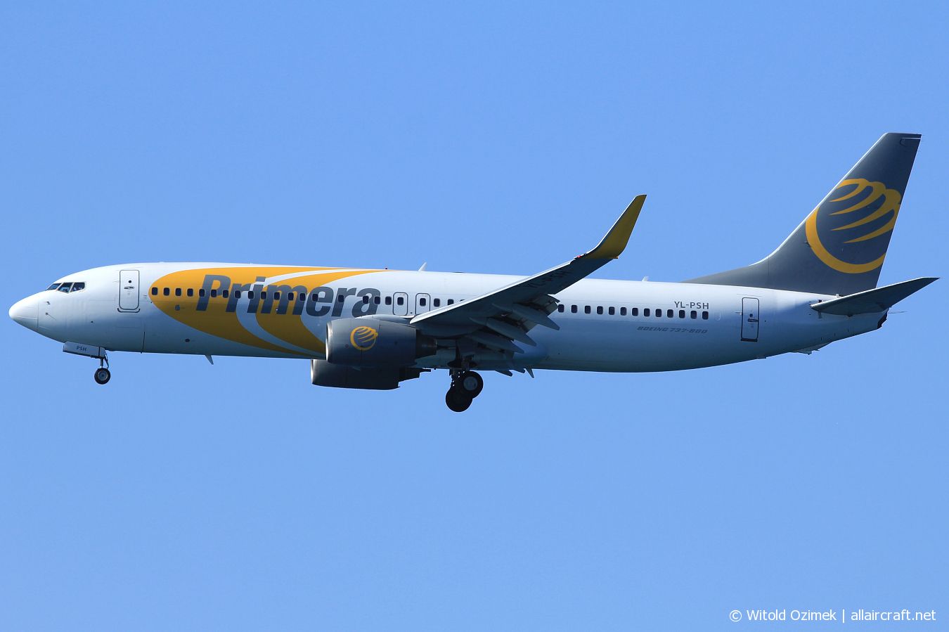 YL-PSH (34247) 2005 Boeing 737-86N WL