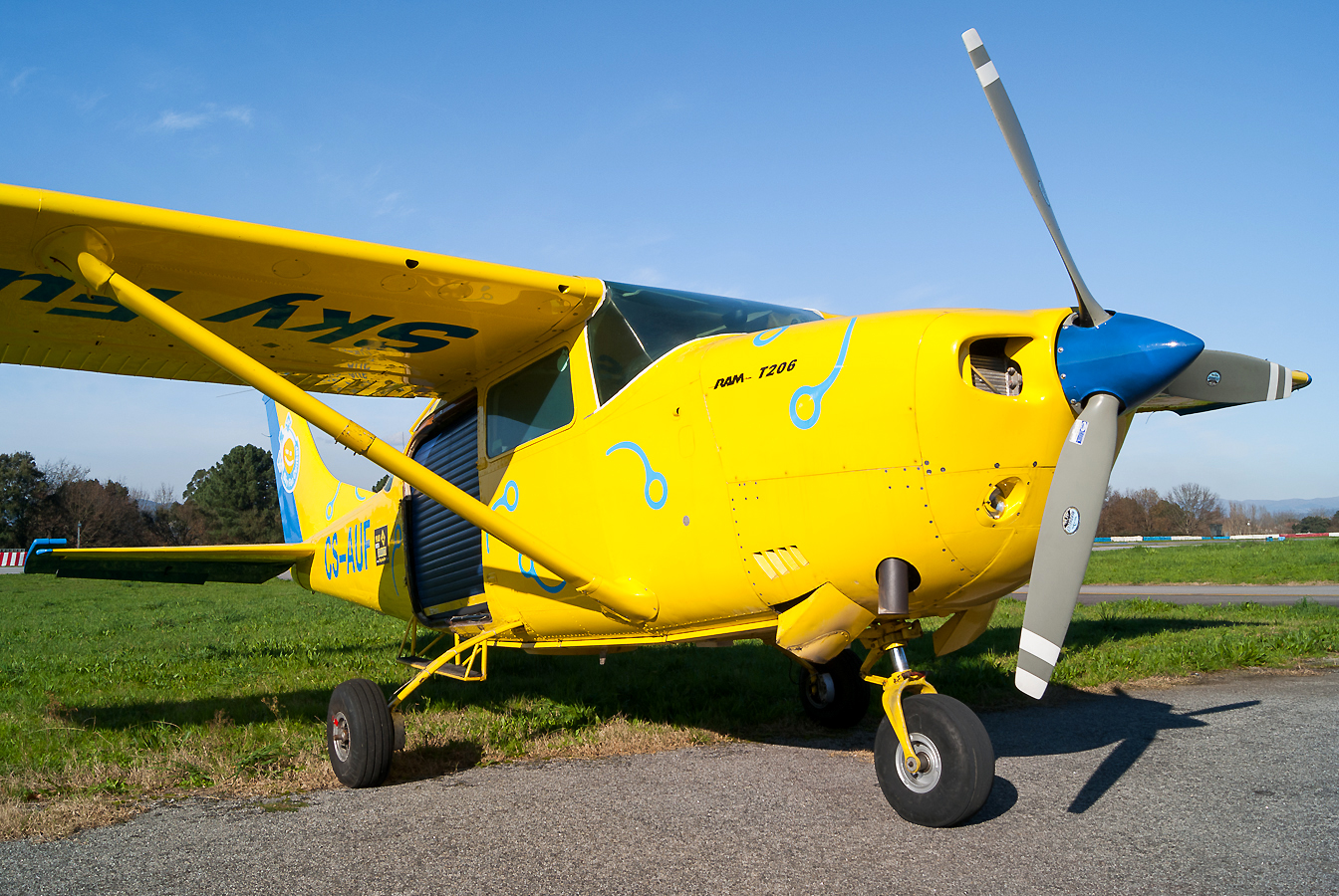 CS-AUF, (cn U20603577), Cessna TU206G Stationair
