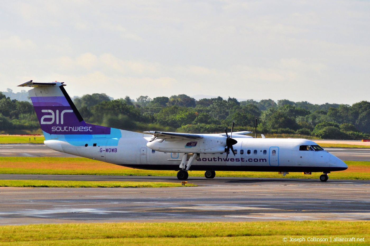 G-WOWB (334) 1992 DeHavilland Canada DHC-8-311 Dash 8