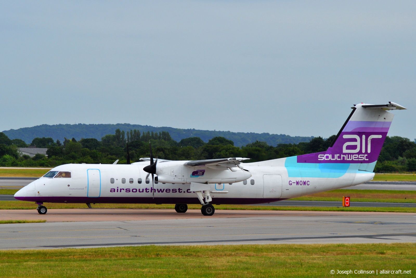 G-WOWC (311) 1991 Bombardier Dash 8-311