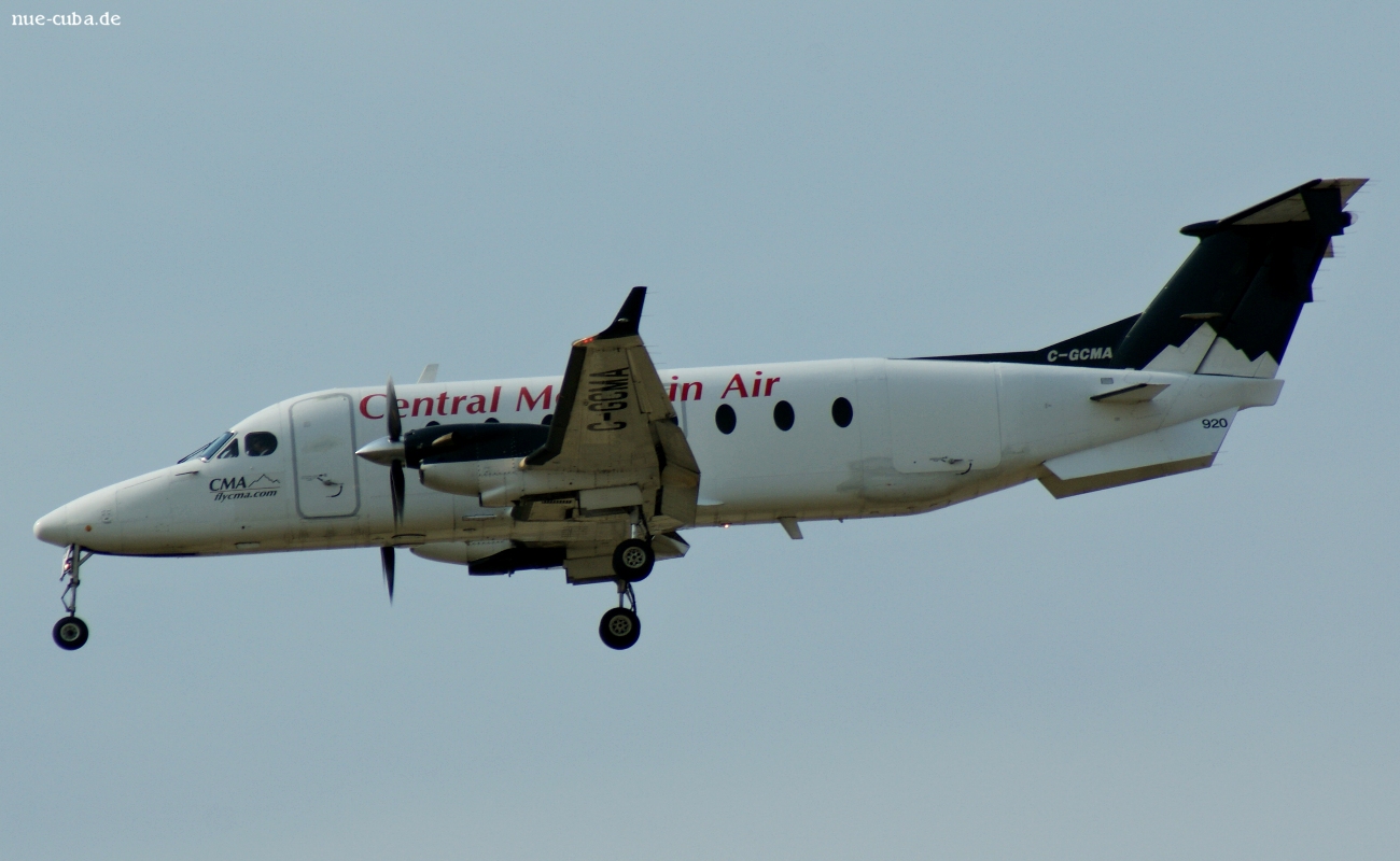 C-GCMA (UE-289) Beechcraft 1900D