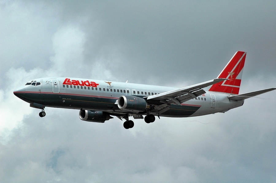 OE-LNI (27094) 1993 Boeing 737-4Z9