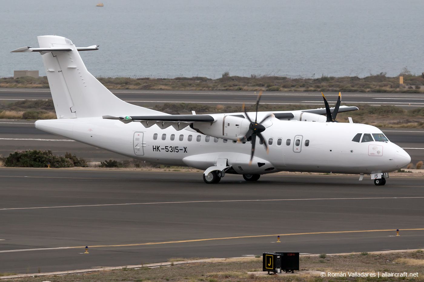 HK-5315-X (1406) 2018 ATR-42-600