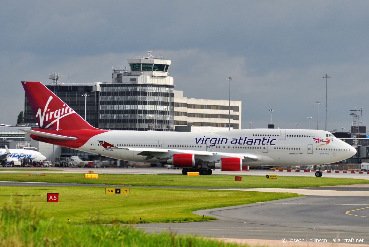 G-VROS (30885) 2001 Boeing 747-443