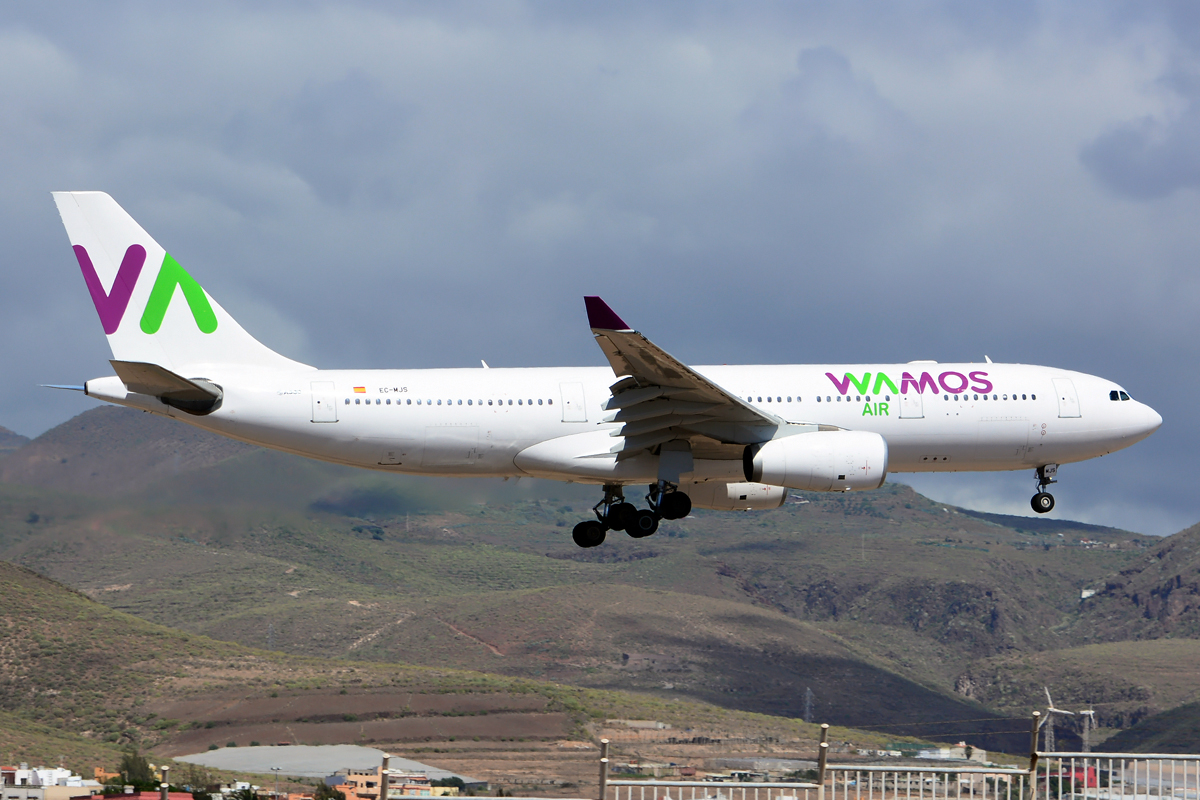 EC-MJS · Airbus A330-243 · (LPA / GCLP)