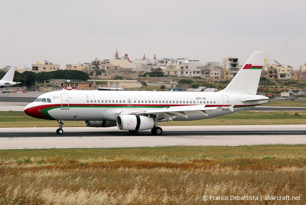 A4O-AA (2566) 2005 Airbus A320-233