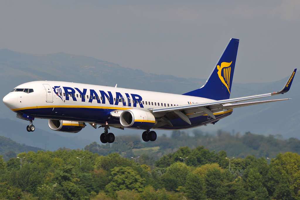 EI-EPF (40309) 2011 Boeing 737-8AS(WL)