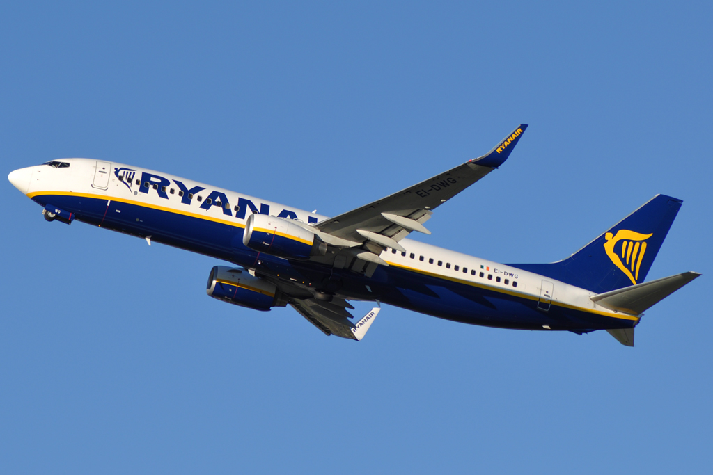 EI-DWG (33620) 2007 Boeing 737-8ASWL