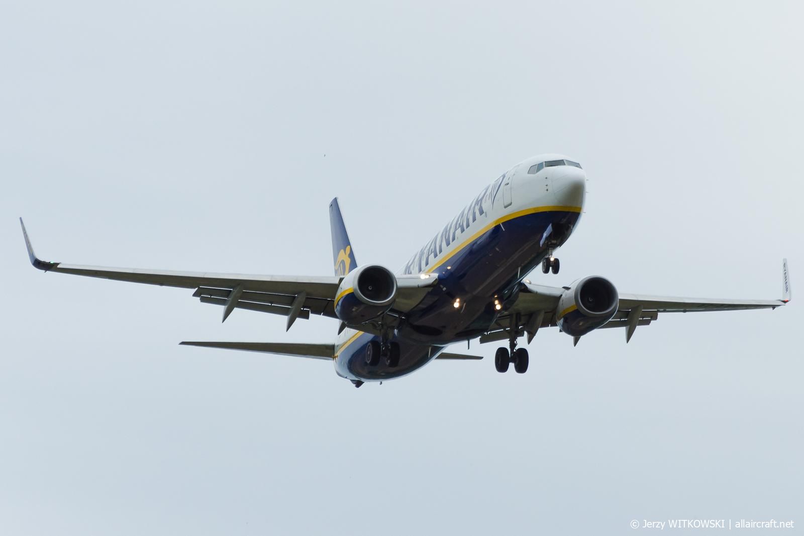 EI-DLF (33588) 2006 Boeing 737-8AS(WL)