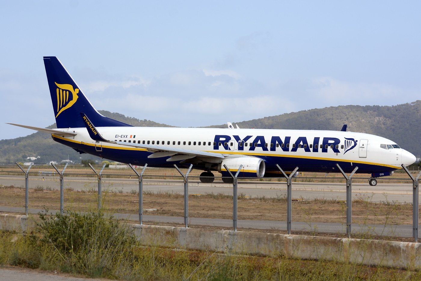 EI-EVX (40317) 2012 Boeing 737-8AS(WL)