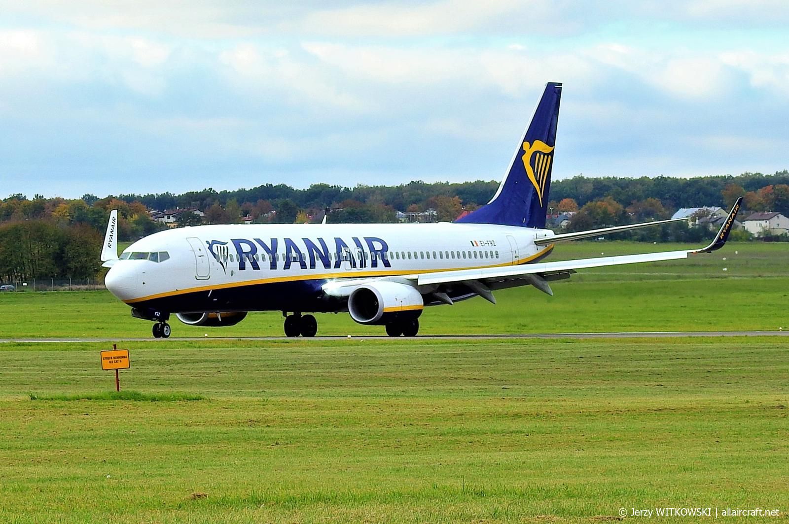 EI-FRZ · Boeing 737-8AS(WL) · (LUZ / EPLB)