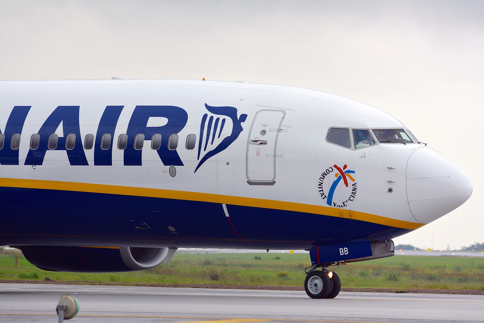 EI-EBB (37519) 2009 Boeing 737-8AS(WL)