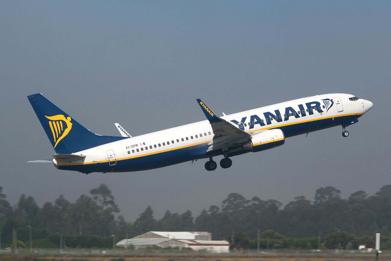 EI-DPM (33640) 2007 Boeing 737-8AS(WL)