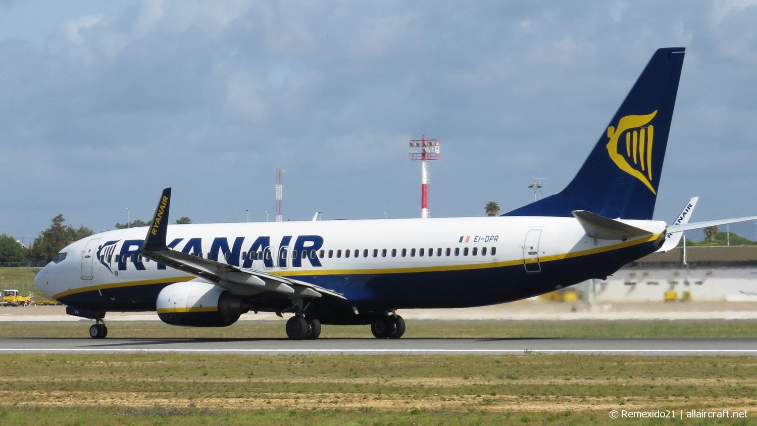 EI-DPR (33614) 2007 Boeing 737-8AS(WL)