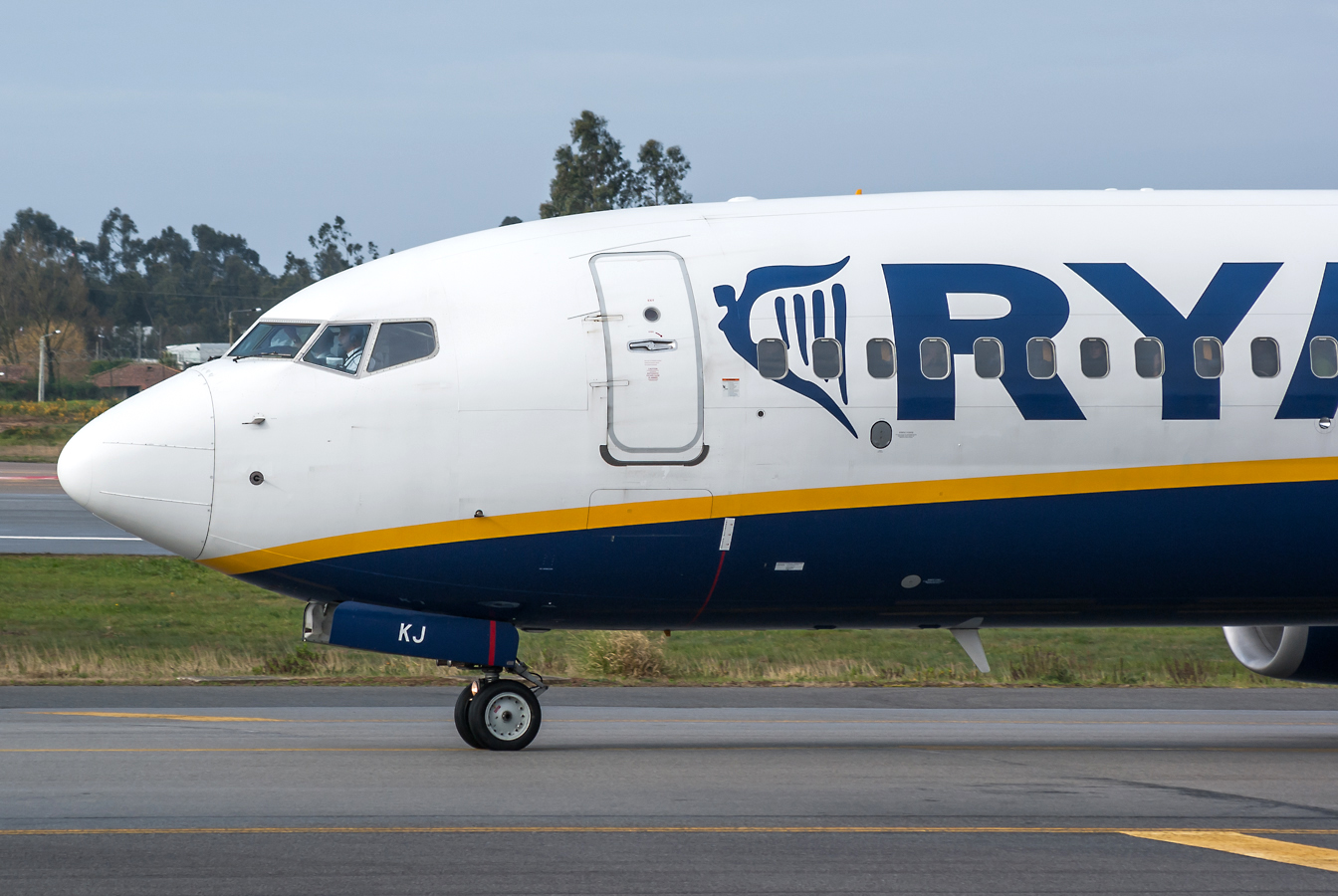 EI-EKJ (38497) 2010 Boeing 737-8AS(WL)