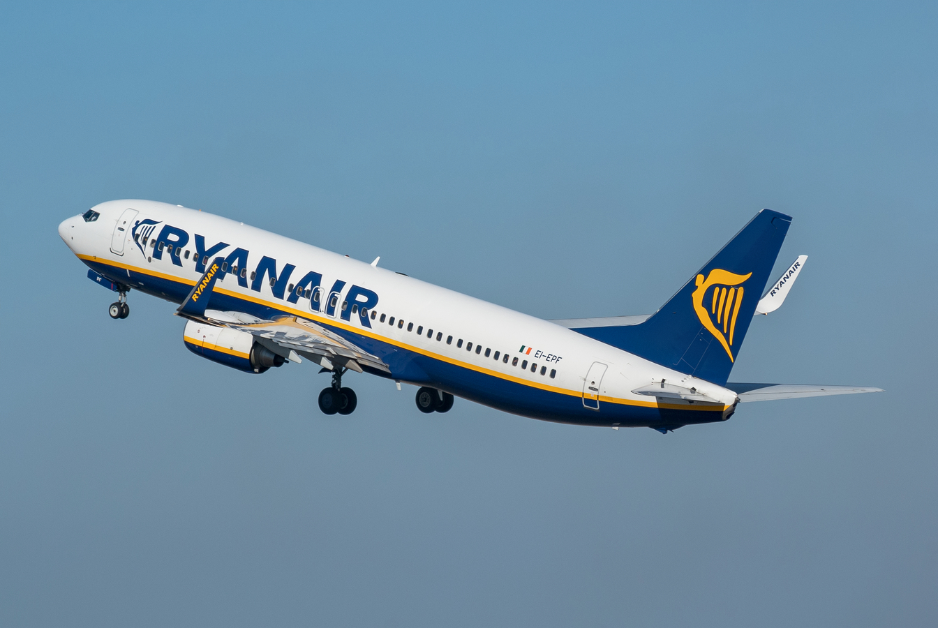 EI-EPF (40309) 2011 Boeing 737-8AS(WL)