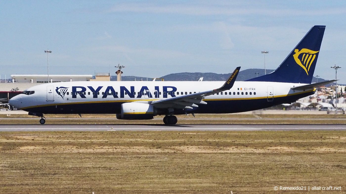 EI-FRX (44746) 2016 Boeing 737-8AS(WL)