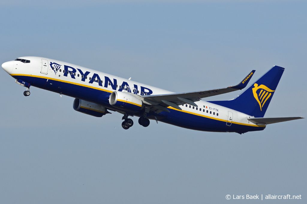 EI-FTK (44761) 2016 Boeing 737-8AS(WL)