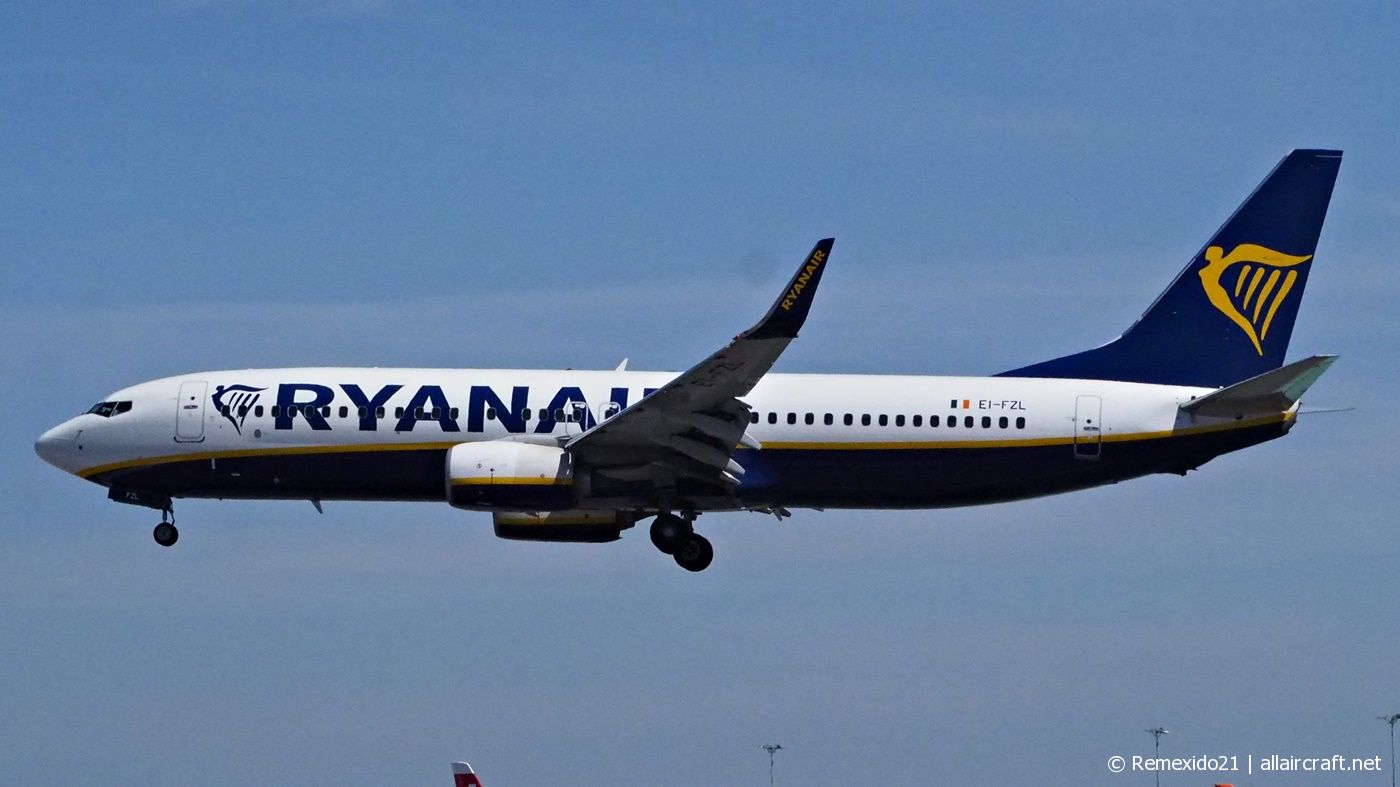 EI-FZL (44784) 2017 Boeing 737-8AS(WL)