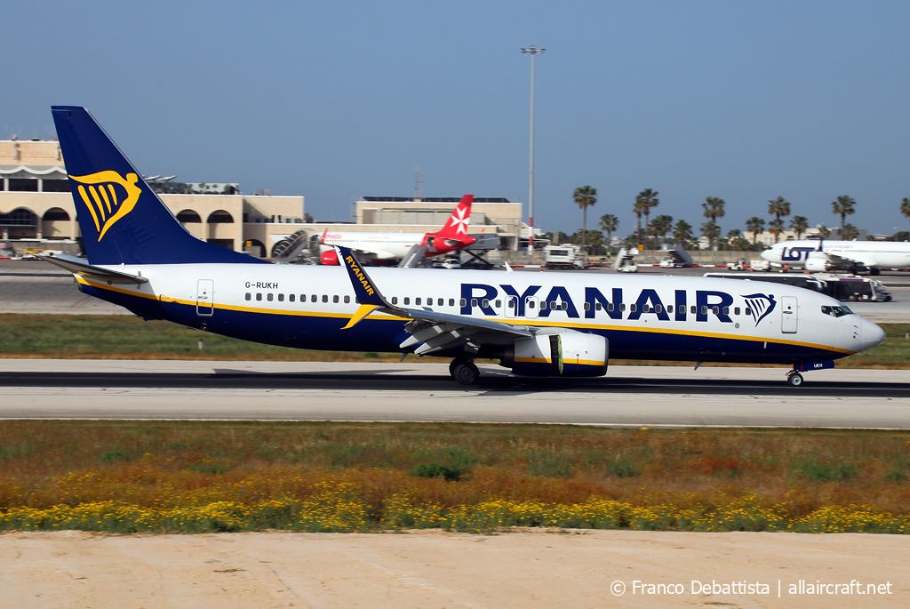 G-RUKH (33640) 2007 Boeing 737-8AS(WL)