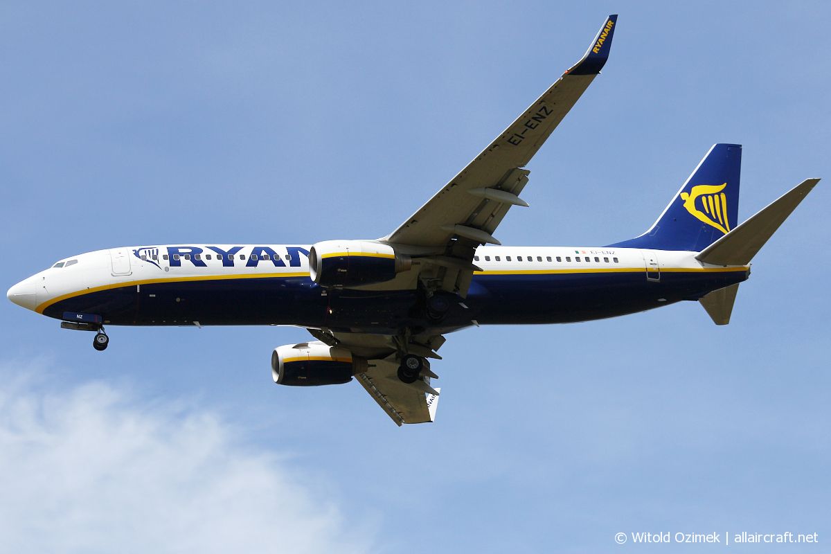 EI-ENZ (40308) 2011 Boeing 737-8AS(WL)