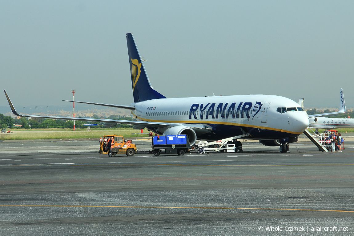 EI-EPG (34985) 2011 Boeing 737-8AS(WL)