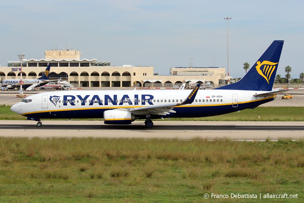SP-RSH (44842) 2018 Boeing 737-8AS(WL)