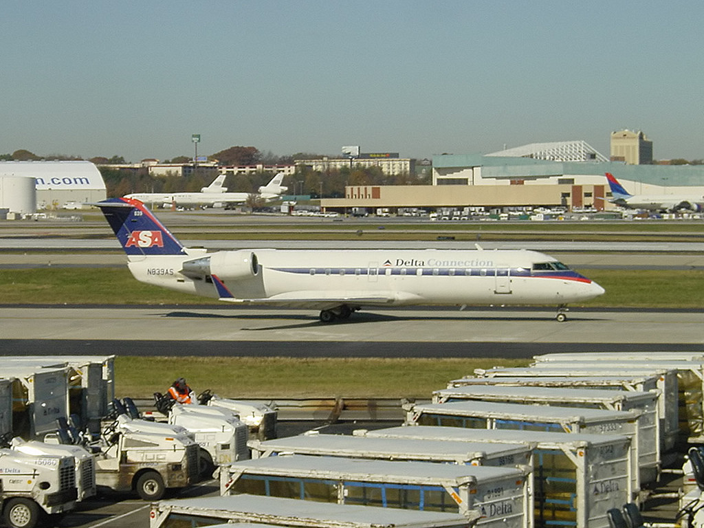N839AS (cn 7284) Bombardier CRJ200ER