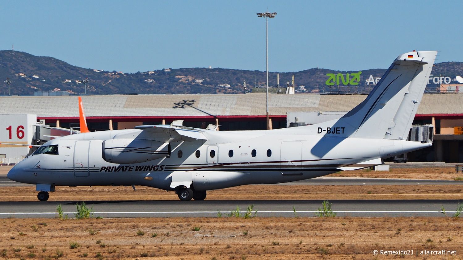D-BJET · Dornier Do-328JET-310 · (FAO / LPFR)