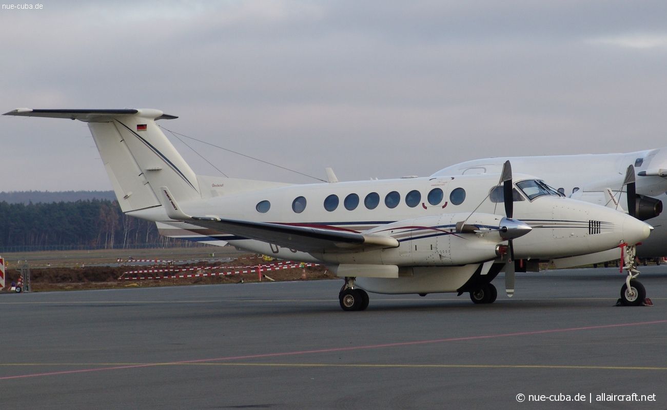 D-COLA (FL-75) 1992 Beechcraft B300 King Air 350
