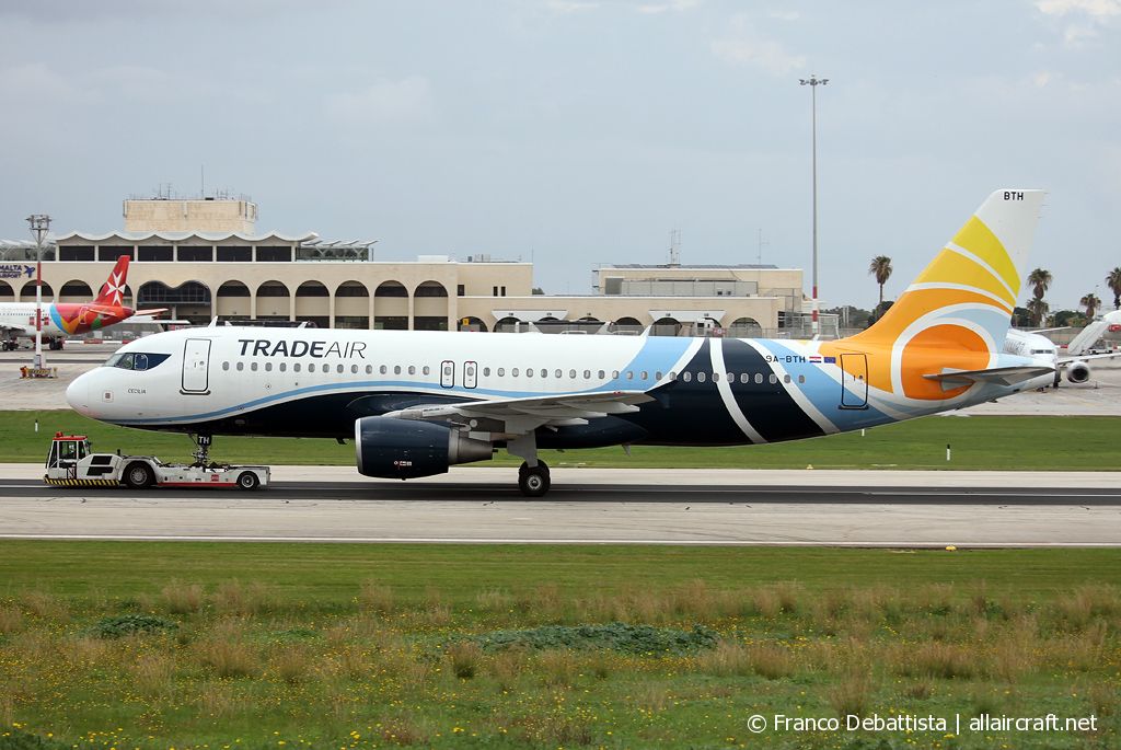 9A-BTH (1454) 2001 Airbus A320-214