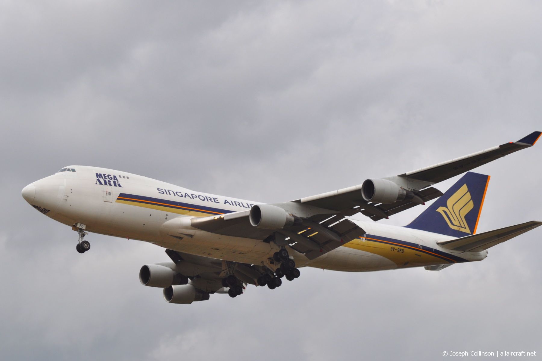 9V-SFD · Boeing 747-412F(SCD) · (LHR / EGLL)