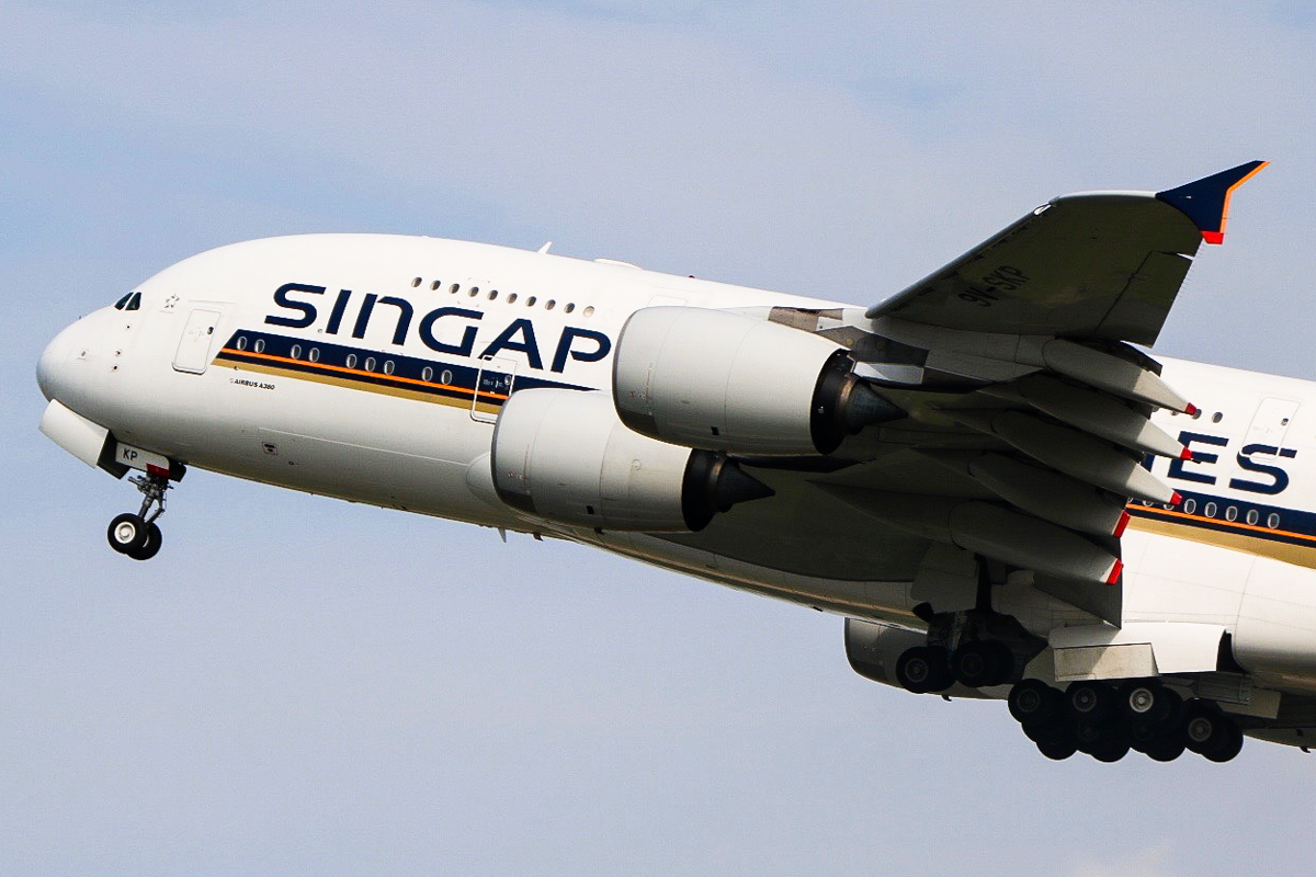 9V-SKP (076) 2011 Airbus A380-841