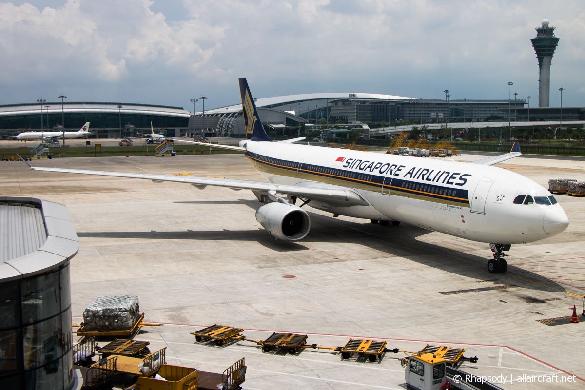 9V-STU (1401) 2013 Airbus A330-343