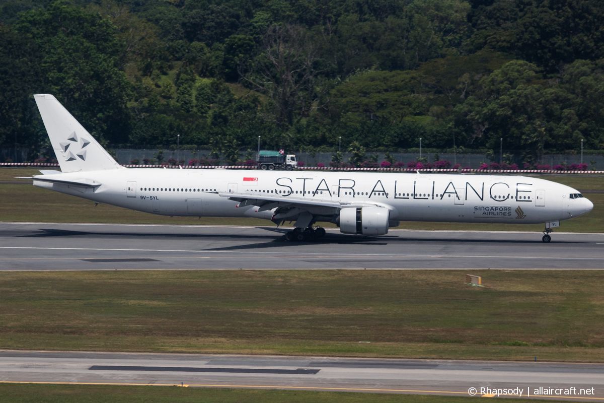 9V-SYL (33376) 2005 Boeing 777-312