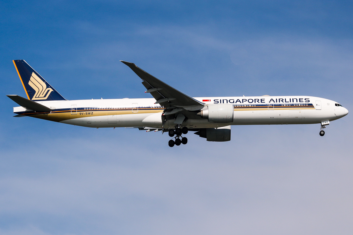 9V-SWZ (42239) 2015 Boeing 777-312(ER)