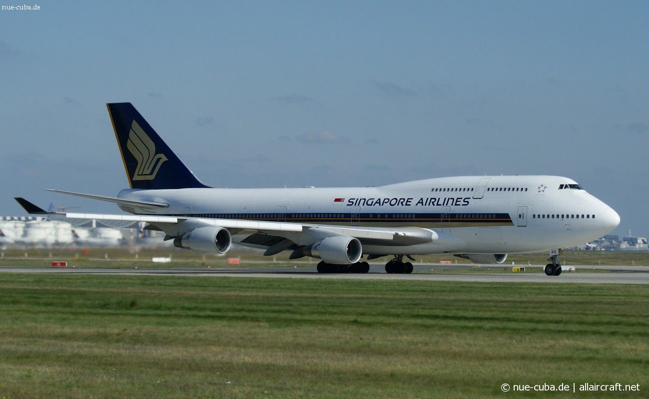 9V-SPO (cn 28028) Boeing 747-412