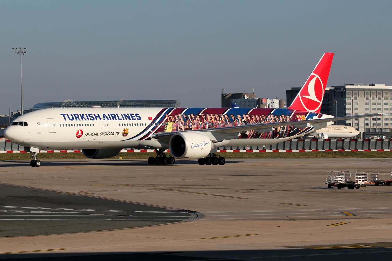 TC-JJI (40709) 2010 Boeing 777-3F2(ER)
