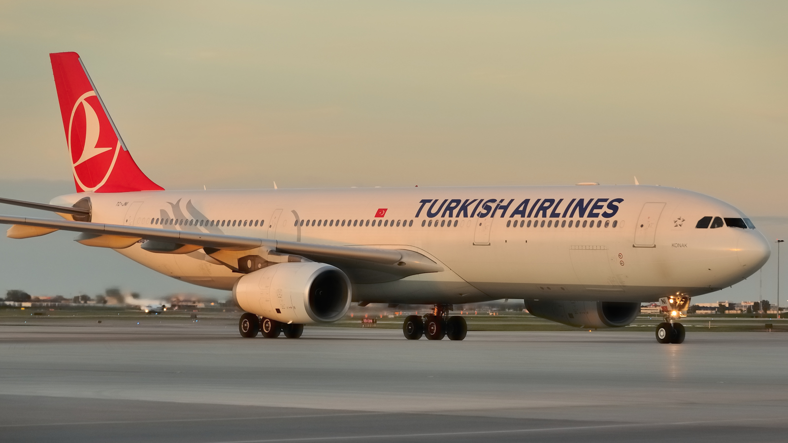TC-JNI, (cn 1160), Airbus A330-343
