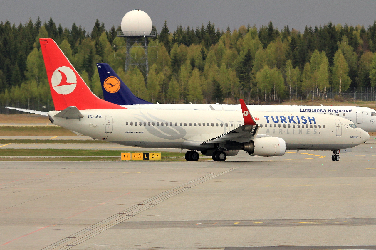 TC-JHE (35744) 2008 Boeing 737-8F2(WL)
